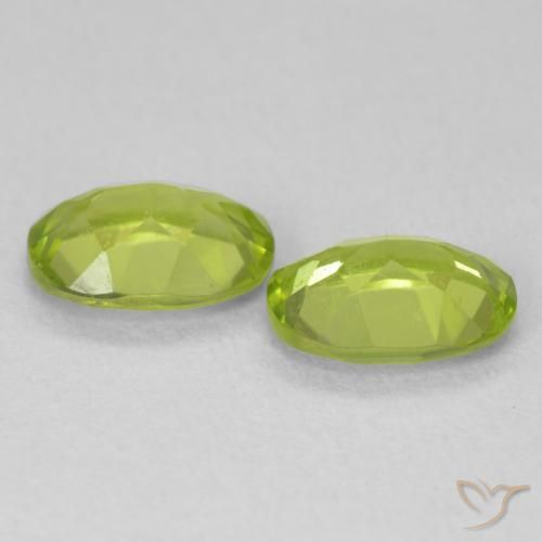 Shop natural 1.75ct 鮮やかなグリーン ペリドット gems, 楕円形, from 中国 at GemSelect. In stock, global shipping!