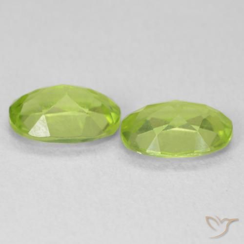 Shop natural 1.68ct 鮮やかなグリーン ペリドット gems, 楕円形, from 中国 at GemSelect. In stock, global shipping!