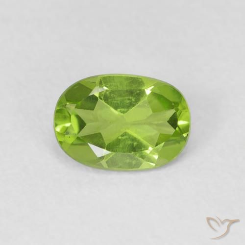 0.89カラットの天然Medium Light-Greenペリドット、楕円形、VVS-VS
