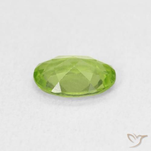0.71カラットの天然Medium Light-Greenペリドット、楕円形、VVS-VS