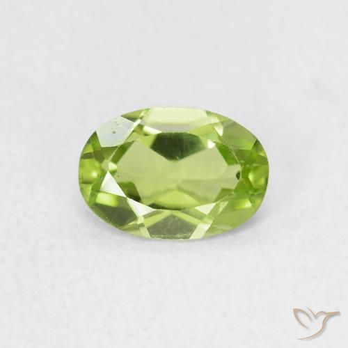0.69ct 天然 ミディアムグリーン ペリドット, 楕円形, VVS-VS