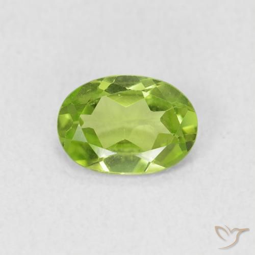 0.73ct 天然 薄いライブリーグリーン ペリドット, 楕円形, VS