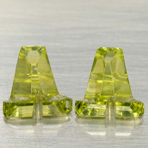 カラットの天然鮮やかな緑ペリドット（5.1×5 mm・ファンシーシェイプ）