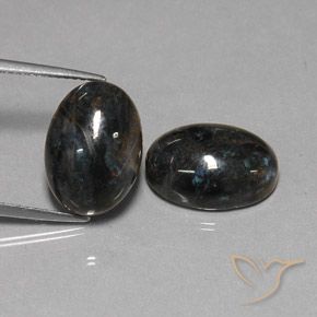 Shop natural 12.81ct ブラック ピーターサイト gems, 楕円形, from 中国 at GemSelect. In stock, global shipping!