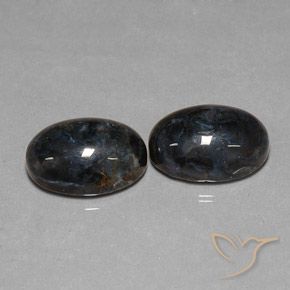 Shop natural 12.68ct ブラック ピーターサイト gems, 楕円形, from 中国 at GemSelect. In stock, global shipping!