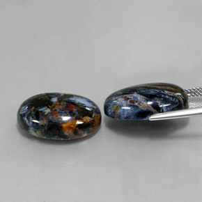 カラットの天然マルチカラーピーターサイト（18.2×13.2 mm・オーバルカット）