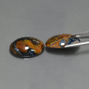 カラットの天然灰色がかった青ピーターサイト（15.9×12.1 mm・オーバルカット）