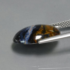 5.30カラットの天然マルチカラーピーターサイト、オーバルカット、オペーク