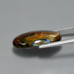 10.47カラットの天然マルチカラーピーターサイト、オーバルカット、オペーク