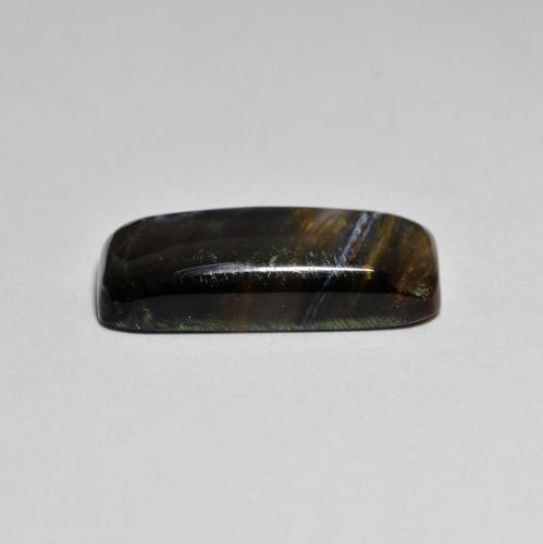 5.68カラットの天然マルチカラーピーターサイト（11.5×7.3 mm・クッションカット）
