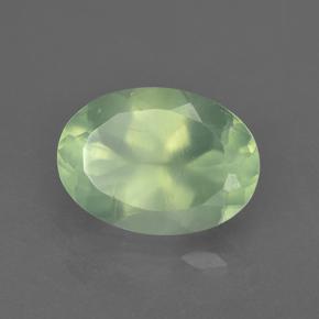 5.78カラットの天然Olive Green プレナイト（14×10 mm・オーバルカット）