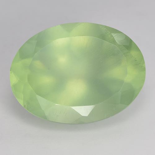 8.98カラットの天然Medium Green プレナイト（15.9×12 mm・オーバルカット）