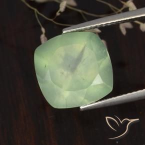 6.75カラットの天然Light Yellow Green プレナイト、クッション、半透明