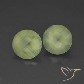 Shop natural 3.86ct Yellow Green  プレナイト gems, ラウンド, from 南アフリカ at GemSelect. In stock, global shipping!