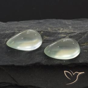Shop natural 4.47ct Light Green  プレナイト gems, 洋梨の形, from 南アフリカ at GemSelect. In stock, global shipping!