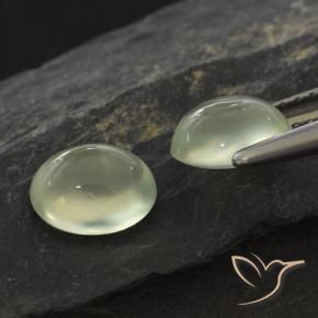 Shop natural 1.99ct Olive Green  プレナイト gems, 楕円形, from 南アフリカ at GemSelect. In stock, global shipping!