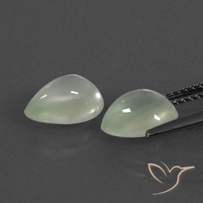 Shop natural 3.71ct Yellow Green  プレナイト gems, 洋梨の形, from 南アフリカ at GemSelect. In stock, global shipping!