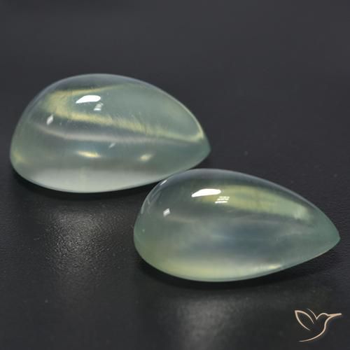 Shop natural 6.55ct Light Yellow Green  プレナイト gems, 洋梨の形, from 南アフリカ at GemSelect. In stock, global shipping!