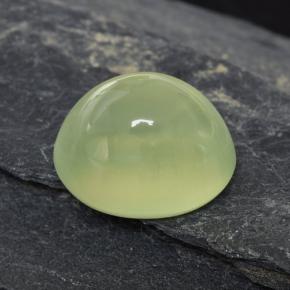 3.01カラットの天然Lime Green プレナイト（9×7.3 mm・透明）