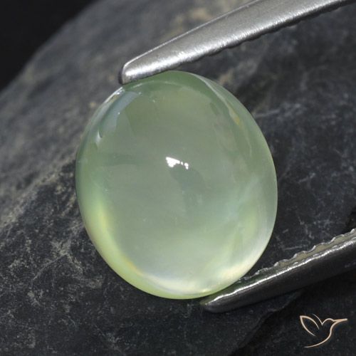 2.68ct 天然 非常に薄いセージグリーン プレナイト, 楕円形, 透明