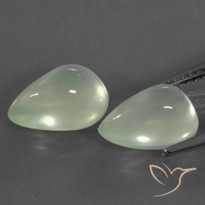 Shop natural 5.27ct ライトグリーンがかったホワイト プレナイト gems, 洋梨の形, from 南アフリカ at GemSelect. In stock, global shipping!