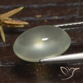 3.18カラットの天然Olive Green プレナイト、楕円形、透明