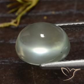 3.56カラットの天然Medium Green プレナイト、楕円形、透明