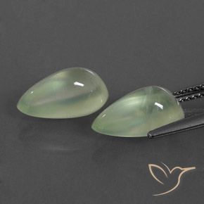 Shop natural 6.20ct Pale Yellowish Green    プレナイト gems, 洋梨の形, from 南アフリカ at GemSelect. In stock, global shipping!