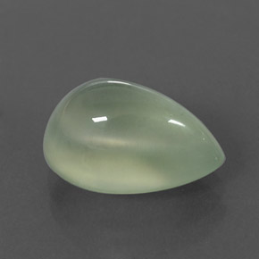 4.38カラットの天然Yellow Green プレナイト（12.1×8.4 mm・透明）