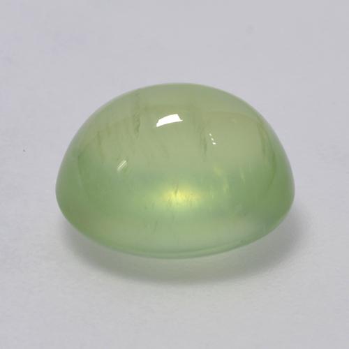 3.11カラットの天然ライムグリーンプレナイト（9.2×7.7 mm・オーバルカット）
