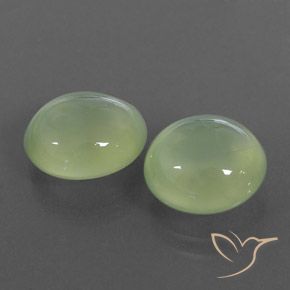 Shop natural 6.96ct Medium Green  プレナイト gems, 楕円形, from 南アフリカ at GemSelect. In stock, global shipping!