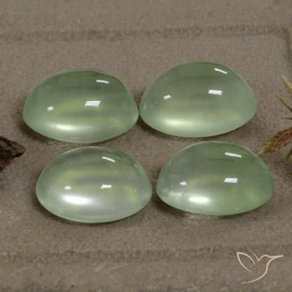 Shop natural 9.96ct 薄いイエローグリーン プレナイト gems, 楕円形, from 南アフリカ at GemSelect. In stock, global shipping!