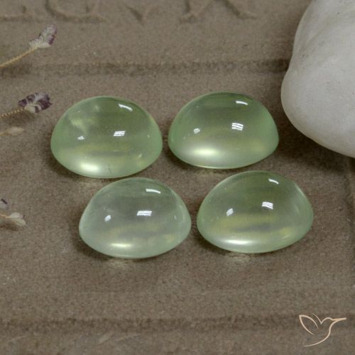 7.69ctw 天然 Yellow Green  プレナイト, 楕円形, 透明