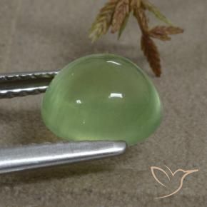 2.11カラットの天然Medium Green プレナイト、楕円形、透明