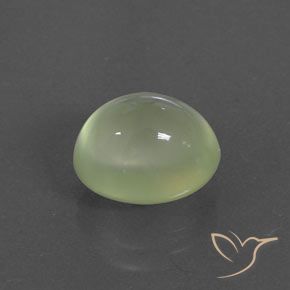 3.67カラットの天然Yellow Green プレナイト、楕円形、透明/半透明