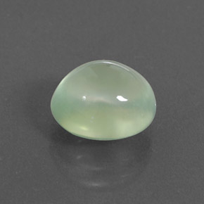 3.09カラットの天然Light Green プレナイト（9.3×7.9 mm・透明）