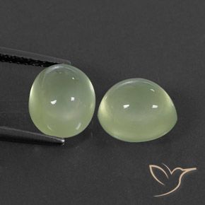 5.48ctw 天然 Yellow Green  プレナイト, 楕円形, 透明/半透明