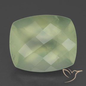 5.58カラットの天然Light Green プレナイト（12×10 mm・クッションカット）