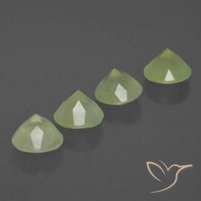 Shop natural 7.57ct イエローグリーン プレナイト gems, ラウンド, from 南アフリカ at GemSelect. In stock, global shipping!