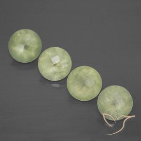Shop natural 7.08ct 薄いペアーグリーン プレナイト gems, ラウンド, from 南アフリカ at GemSelect. In stock, global shipping!