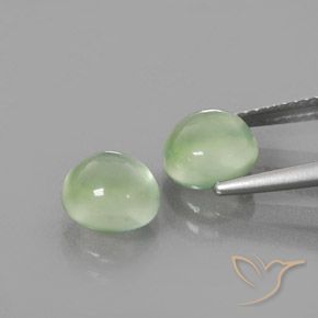 Shop natural 3.71ct 薄いペアーグリーン プレナイト gems, ラウンド, from 南アフリカ at GemSelect. In stock, global shipping!