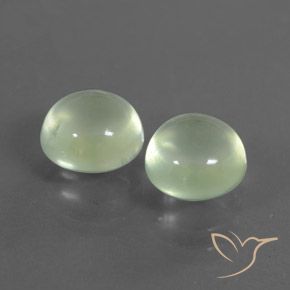 Shop natural 4.36ct 薄いペアーグリーン プレナイト gems, ラウンド, from 南アフリカ at GemSelect. In stock, global shipping!