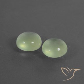 Shop natural 3.88ct 薄いペアーグリーン プレナイト gems, ラウンド, from 南アフリカ at GemSelect. In stock, global shipping!