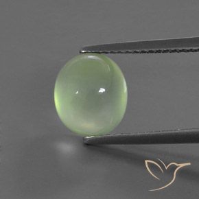 3.91ct 天然 薄いライムグリーン プレナイト, 楕円形, 透明