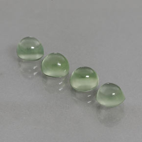 5.65カラットの天然グリーンプレナイト（6.34 mm・ラウンドカット）