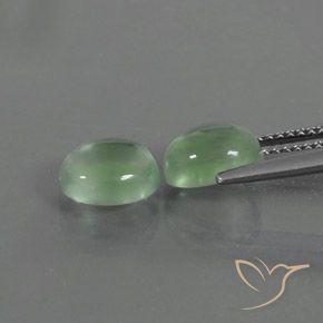 Shop natural 3.82ct ウォームグリーン プレナイト gems, 楕円形, from 南アフリカ at GemSelect. In stock, global shipping!