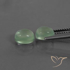 Shop natural 3.34ct 薄いイエローグリーン プレナイト gems, 楕円形, from 南アフリカ at GemSelect. In stock, global shipping!