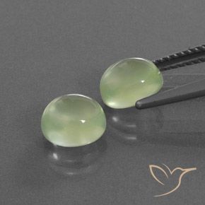 Shop natural 3.36ct イエローグリーン プレナイト gems, 楕円形, from 南アフリカ at GemSelect. In stock, global shipping!