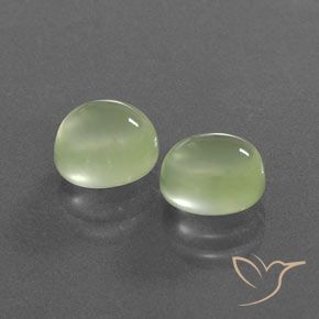 Shop natural 4.00ct 薄いグリーン プレナイト gems, 楕円形, from 南アフリカ at GemSelect. In stock, global shipping!