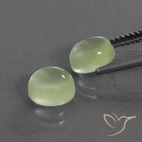 Shop natural 4.00ct 薄いグリーン プレナイト gems, 楕円形, from 南アフリカ at GemSelect. In stock, global shipping!